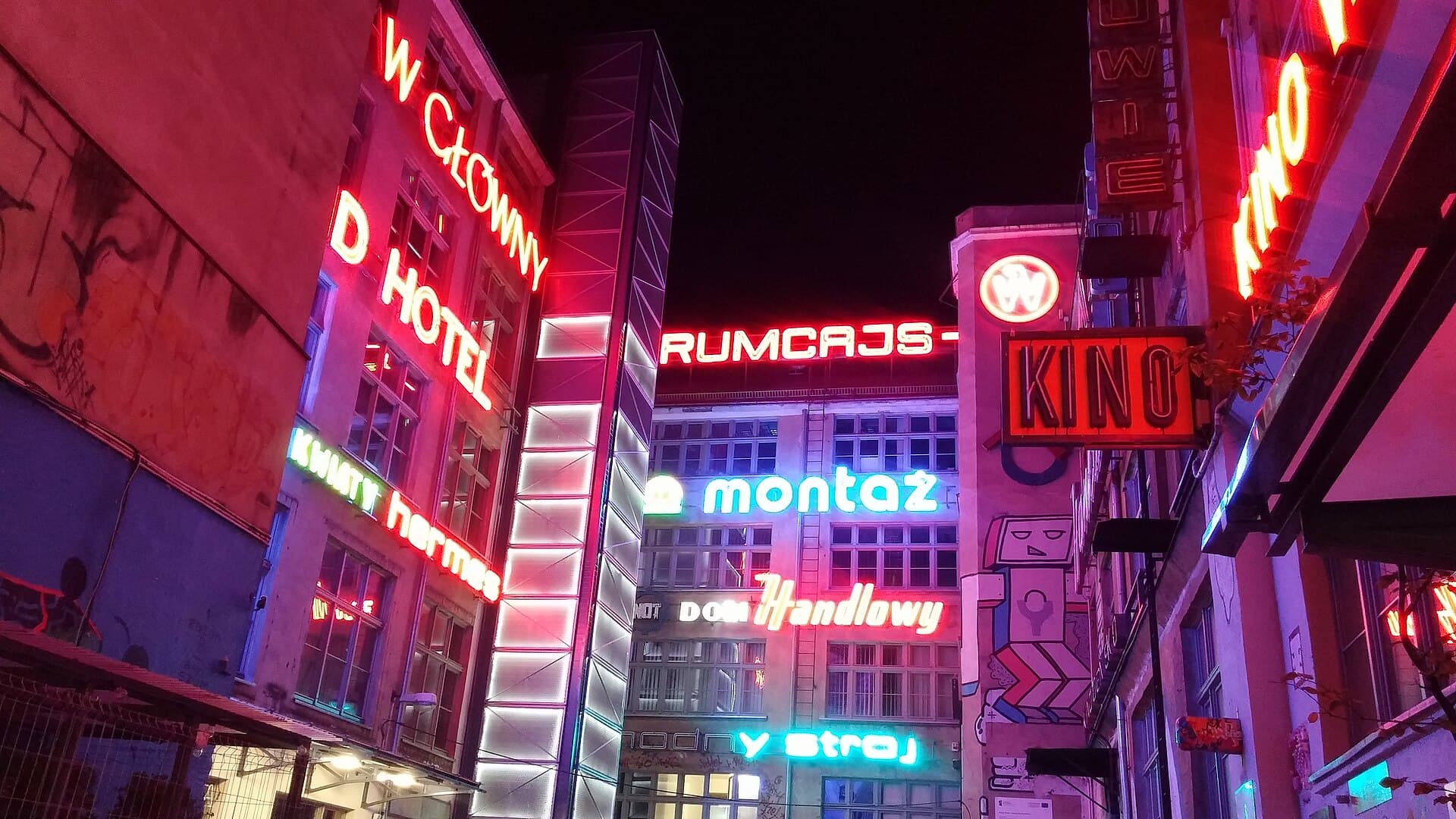 Step Into Wrocław’s Neon Side Gallery Where Vintage Signs Still Shine